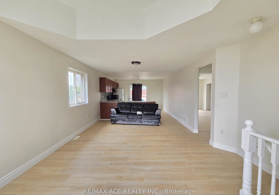 48-ambler-bay-barrie-ontario-s13725538