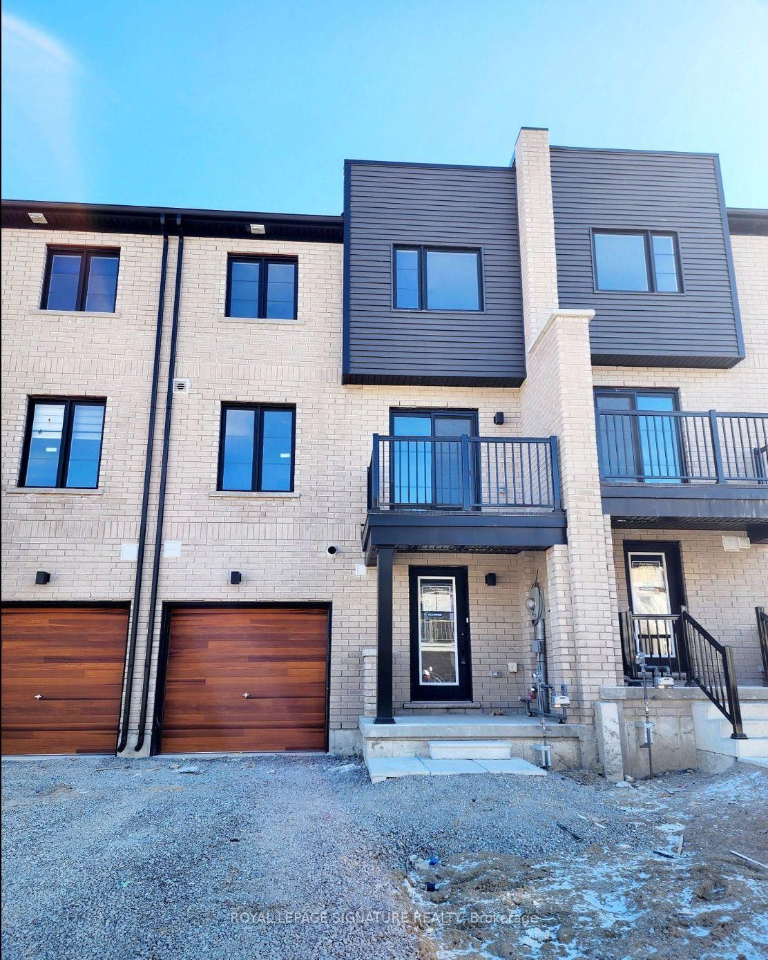 32-silo-mews-barrie-ontario-s13726704