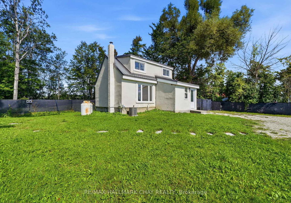 8410-11-highway-severn-ontario-s13727848