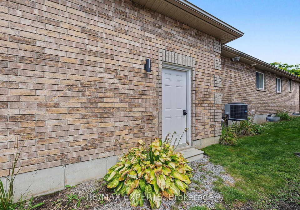 17-michelle-drive-barrie-ontario-s13728654