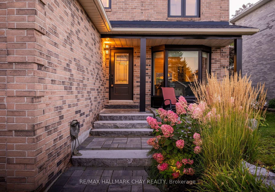 12-grasett-crescent-barrie-ontario-s13728940