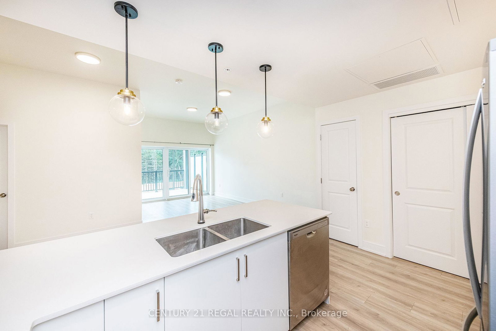 121-mary-street-clearview-ontario-s13729212