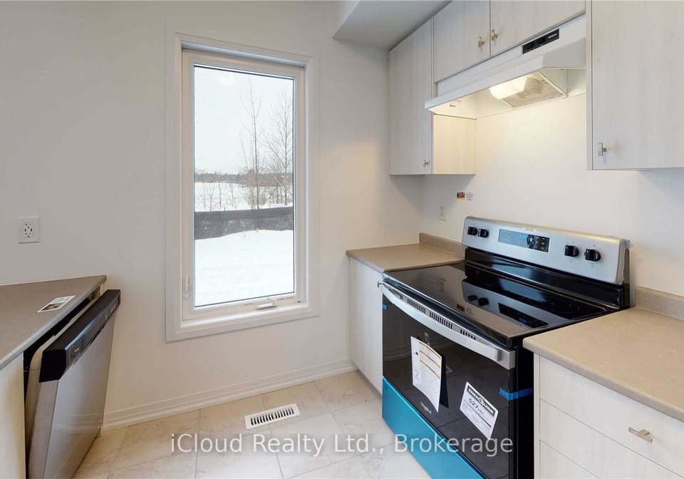 58-brown-bear-street-barrie-ontario-s13731930