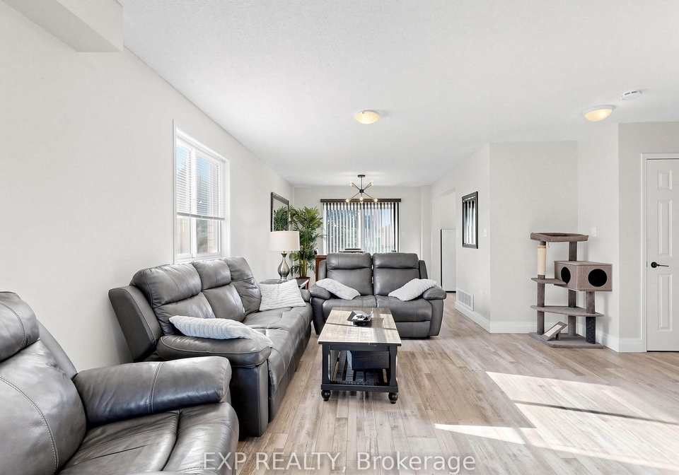 6-booth-lane-barrie-ontario-s13734050