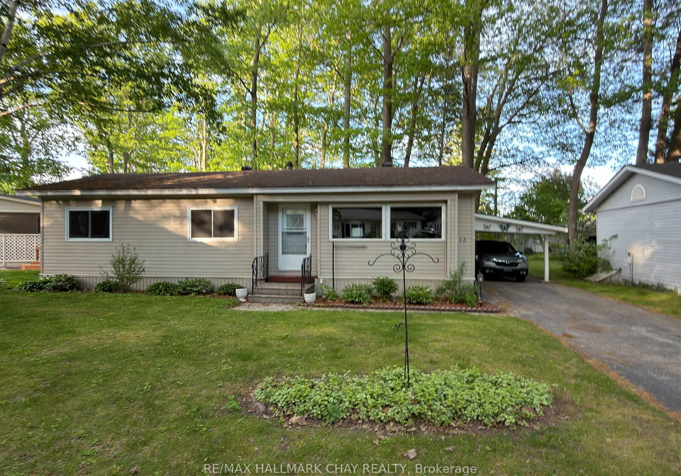 13-carruthers-street-n-wasaga-beach-ontario-s13734728