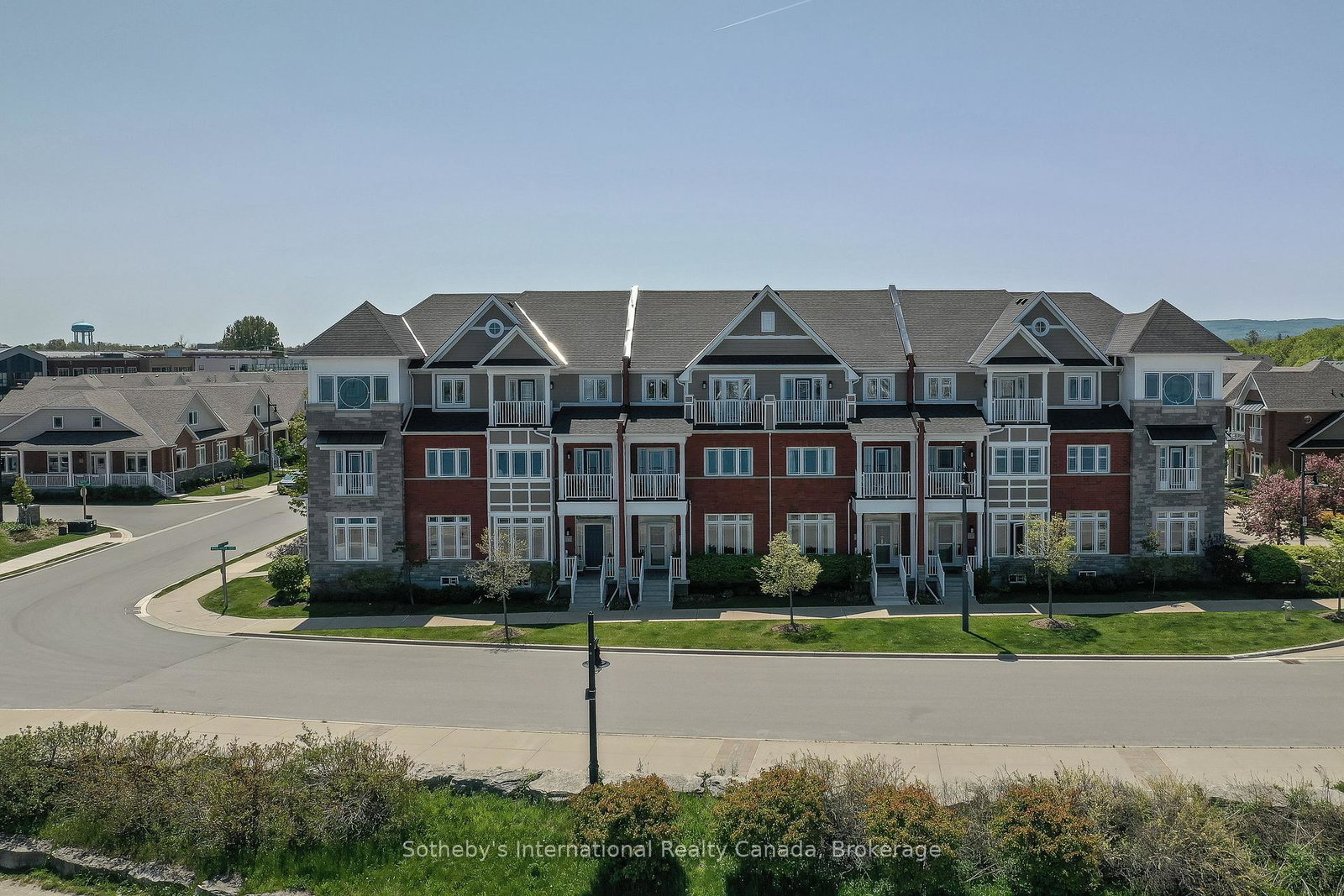 12-wheelhouse-crescent-collingwood-ontario-s13735694