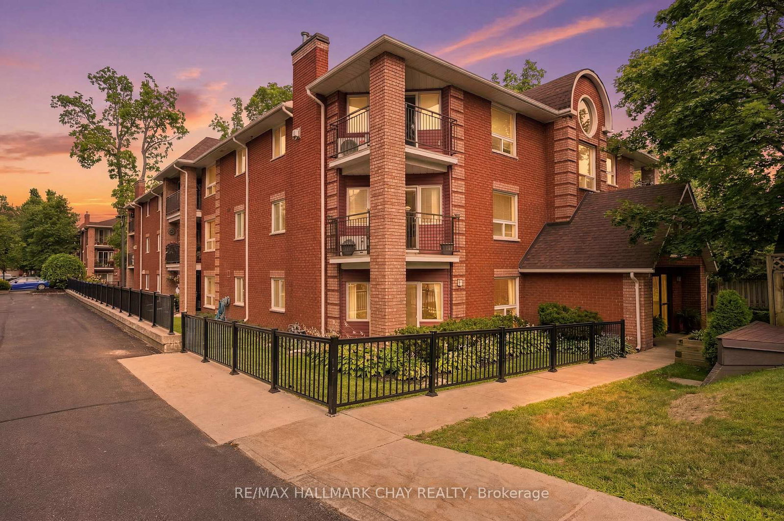 131-clapperton-street-barrie-ontario-s13735968