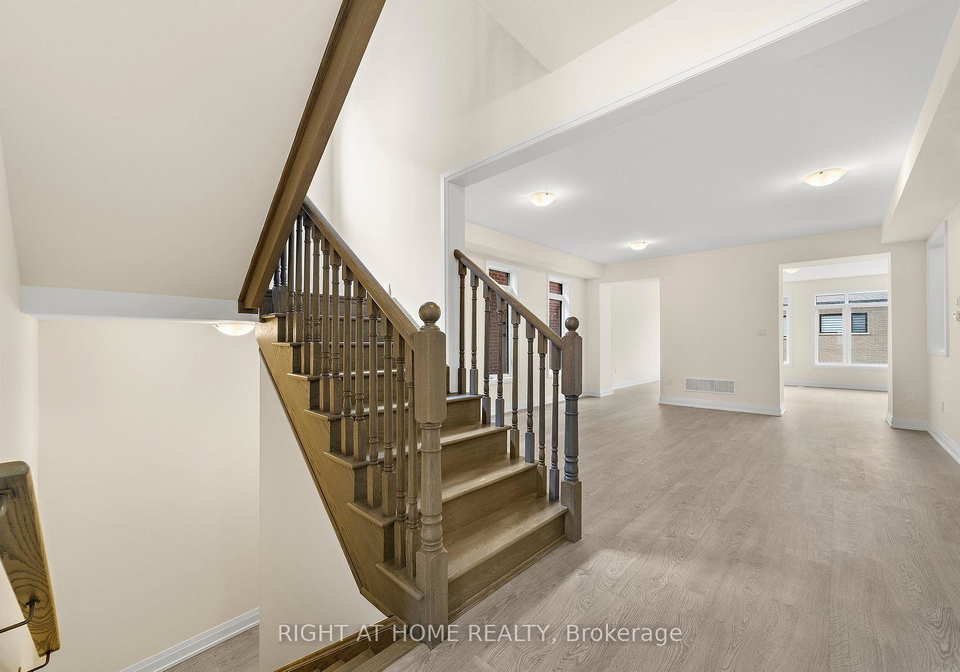 46-daffodil-road-springwater-ontario-s13736784