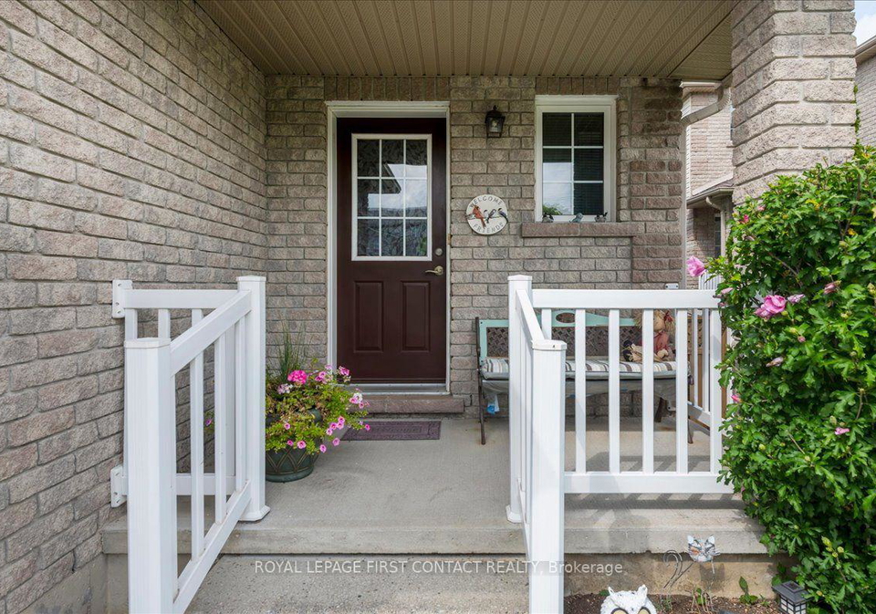 28-pass-court-barrie-ontario-s13738100