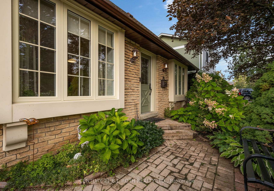 63-oren-boulevard-barrie-ontario-s13739746