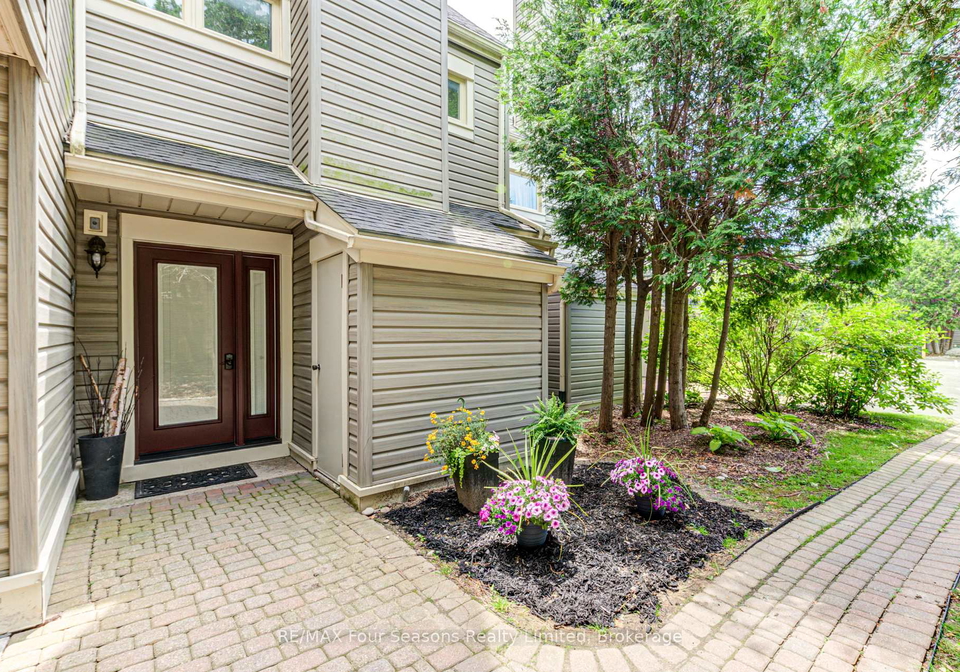 471-oxbow-crescent-collingwood-ontario-s13739912