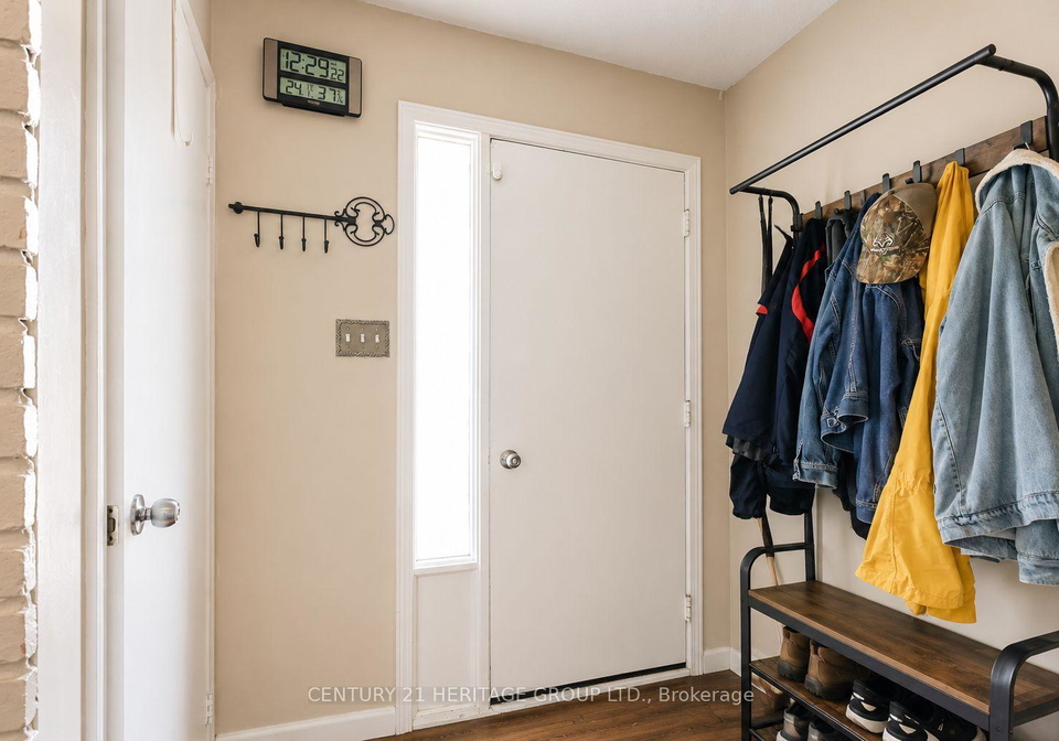 85-chaucer-crescent-barrie-ontario-s13740148