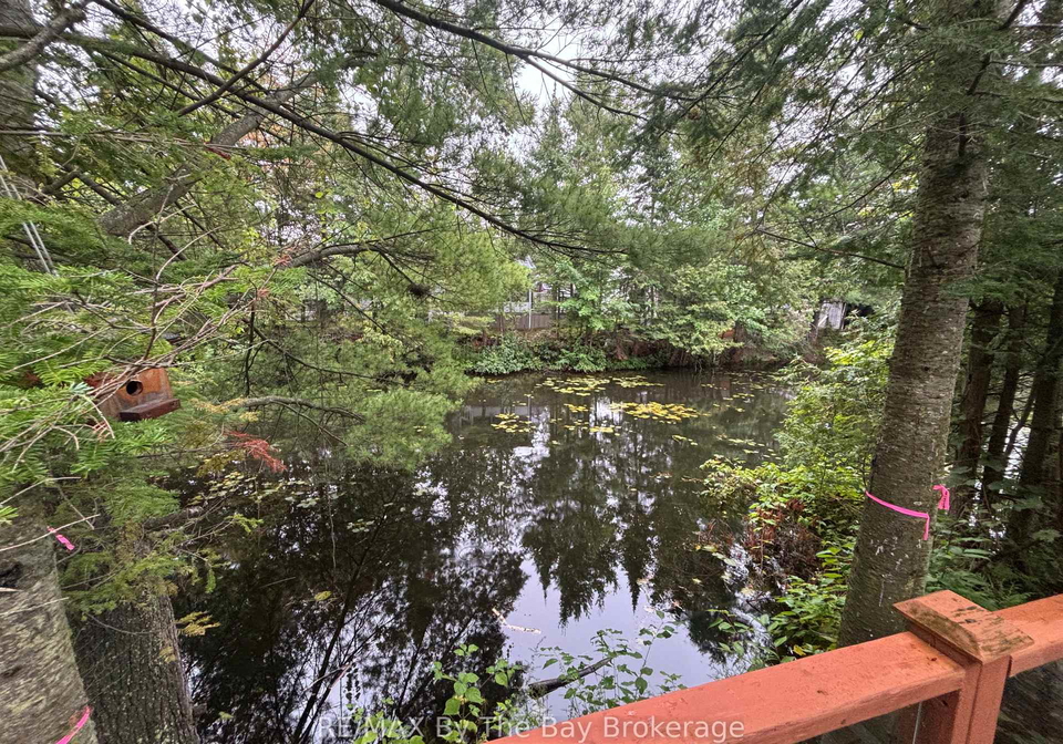 85-theme-park-drive-wasaga-beach-ontario-s13740378