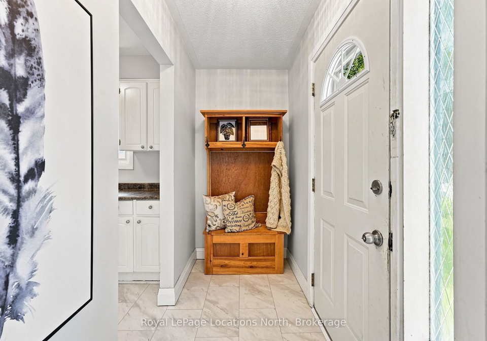 32-courtice-crescent-collingwood-ontario-s13741044