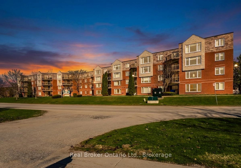 11-beck-boulevard-penetanguishene-ontario-s13741128