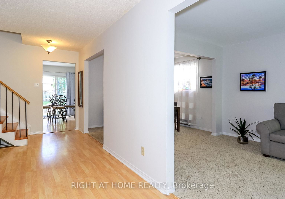 70-kinzie-lane-barrie-ontario-s13741402