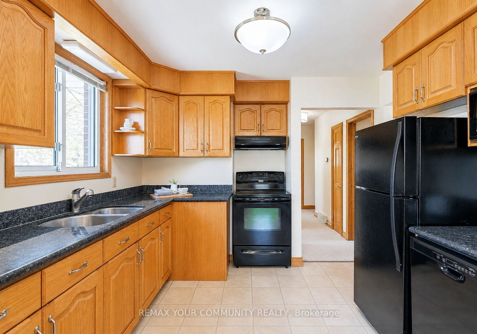 212-grove-street-e-barrie-ontario-s13742076