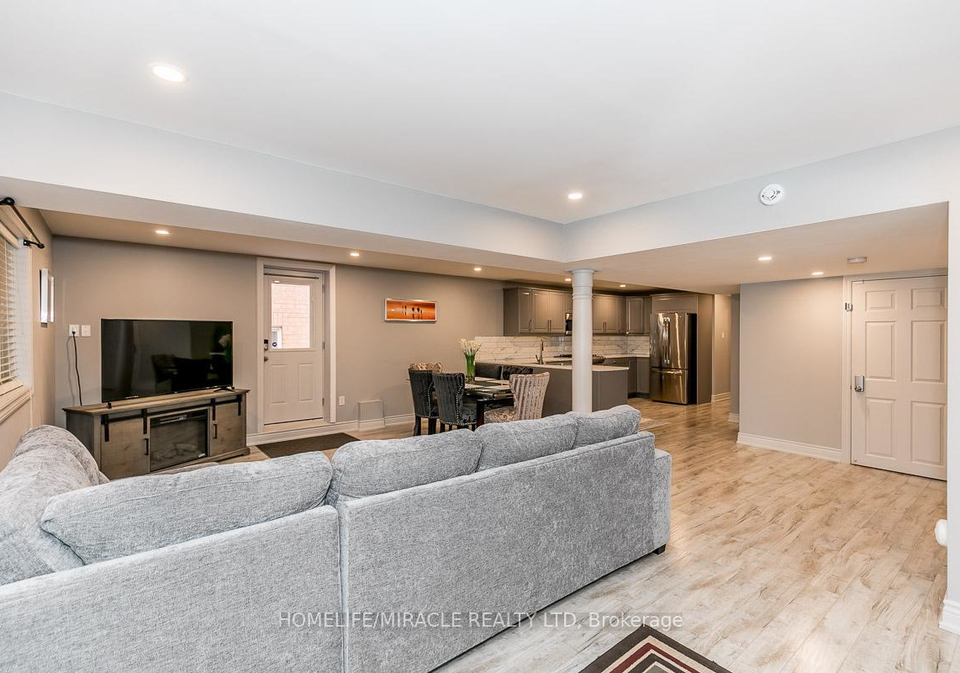 60-edwards-drive-barrie-ontario-s13742908