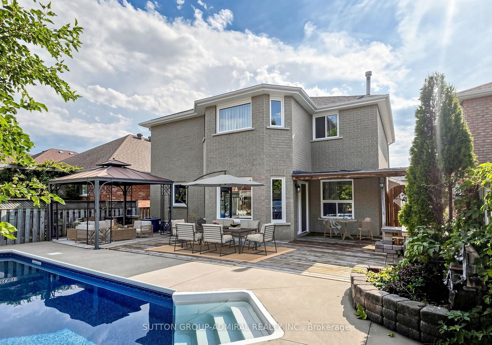 38-felt-crescent-barrie-ontario-s13743664
