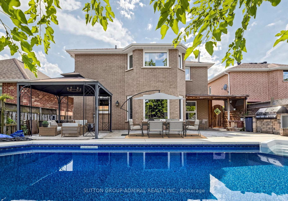38-felt-crescent-barrie-ontario-s13743664