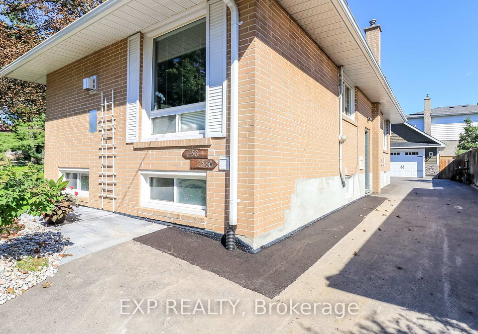 258-napier-street-barrie-ontario-s13744802