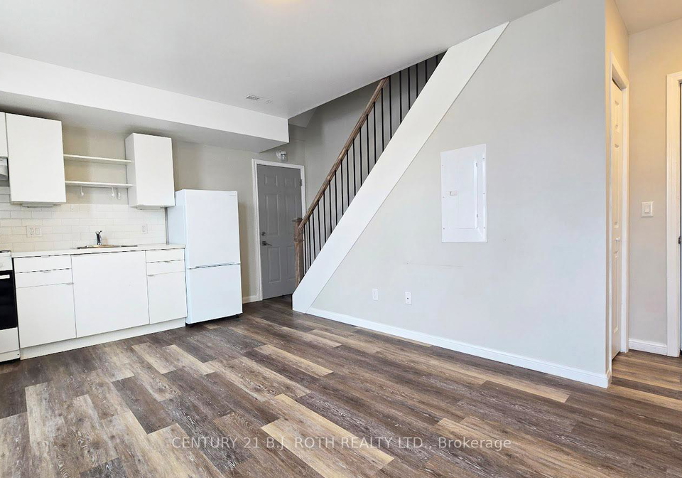 4front-street-s-orillia-ontario-s13745312