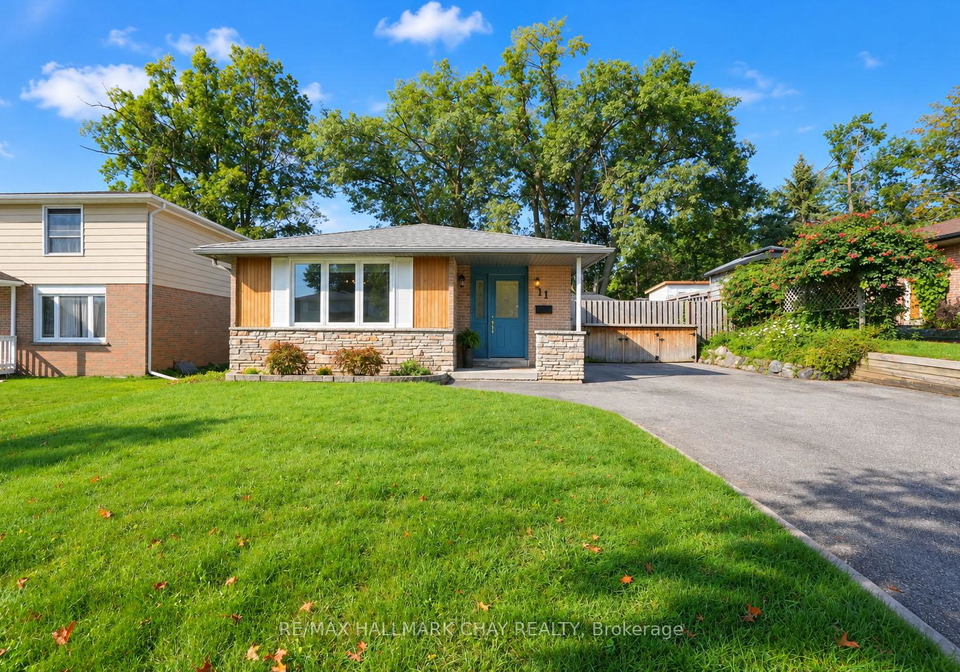 11-daphne-crescent-barrie-ontario-s13747500