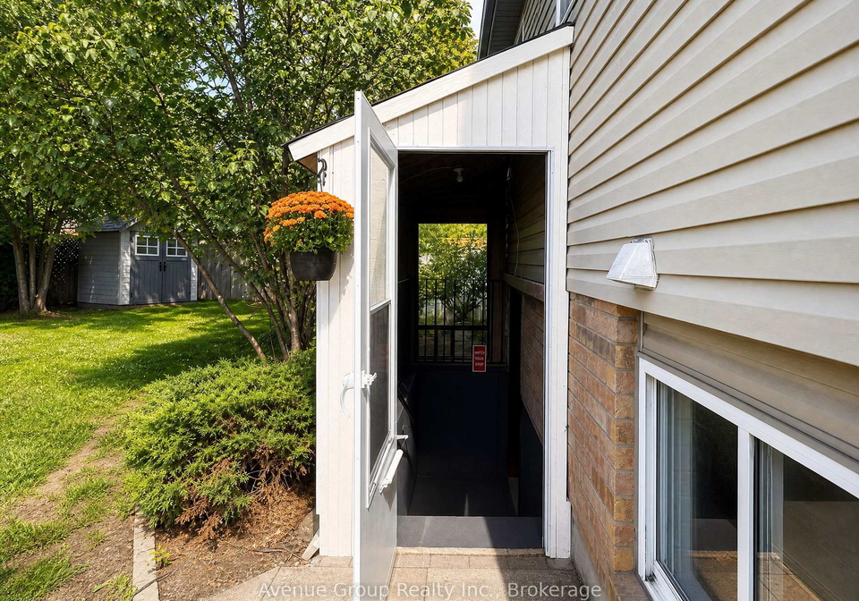 54-leggott-avenue-barrie-ontario-s13748074