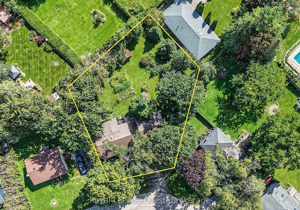17-hughes-road-e-orillia-ontario-s13752344
