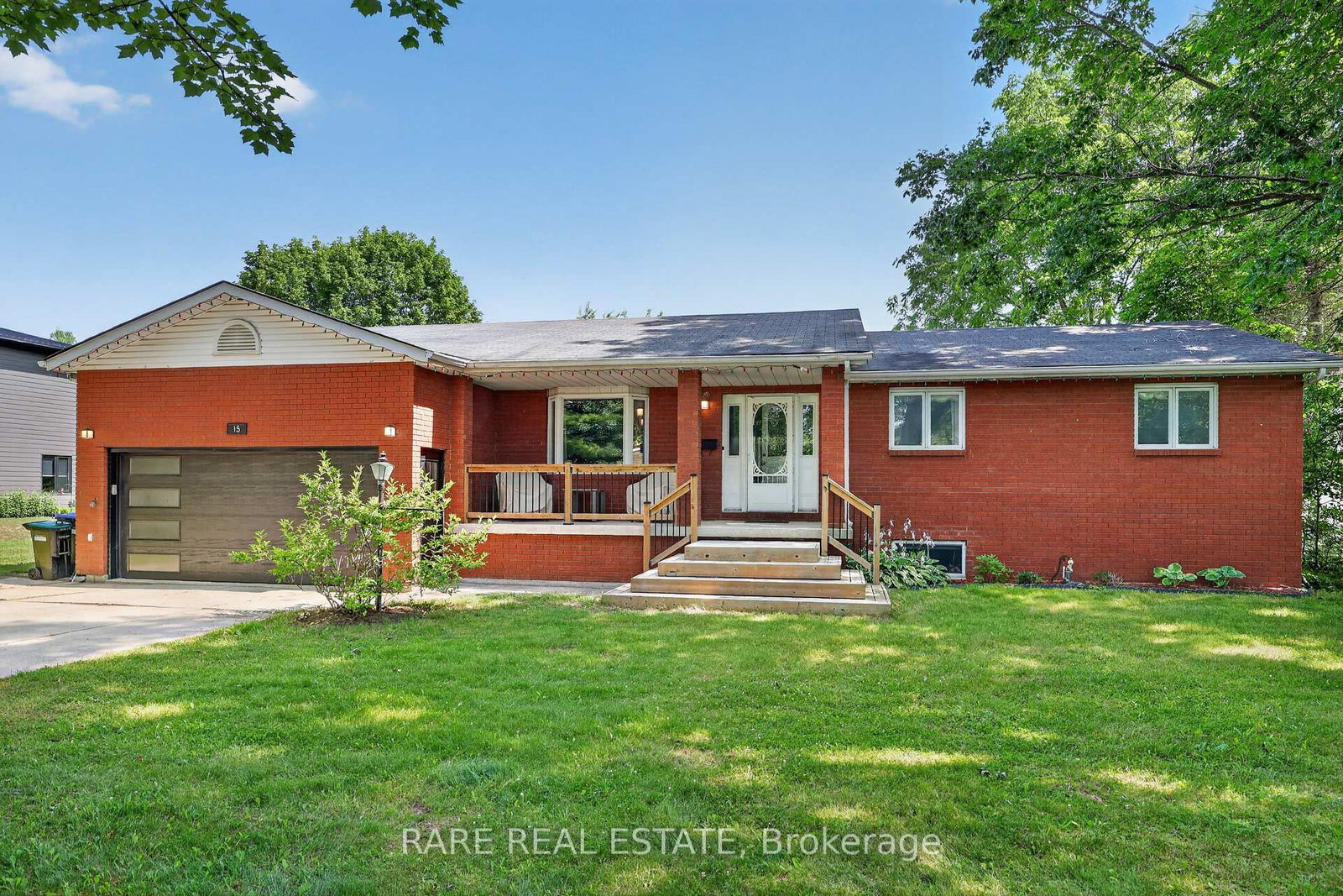 15-switzer-street-clearview-ontario-s13753036