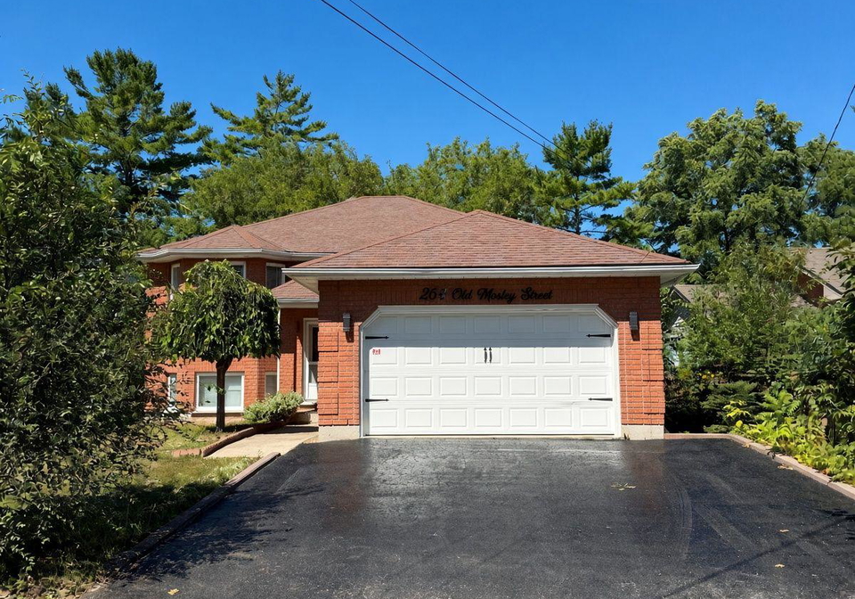254-old-mosley-street-wasaga-beach-ontario-s13755702