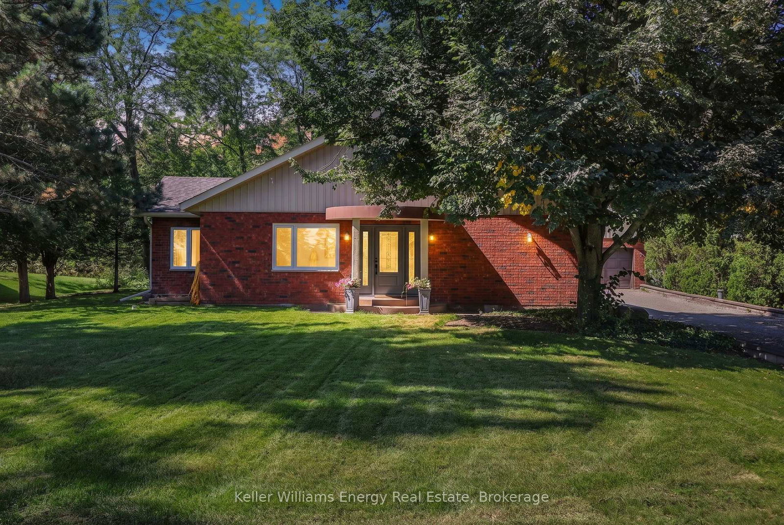 60-bayside-avenue-tay-ontario-s13756342