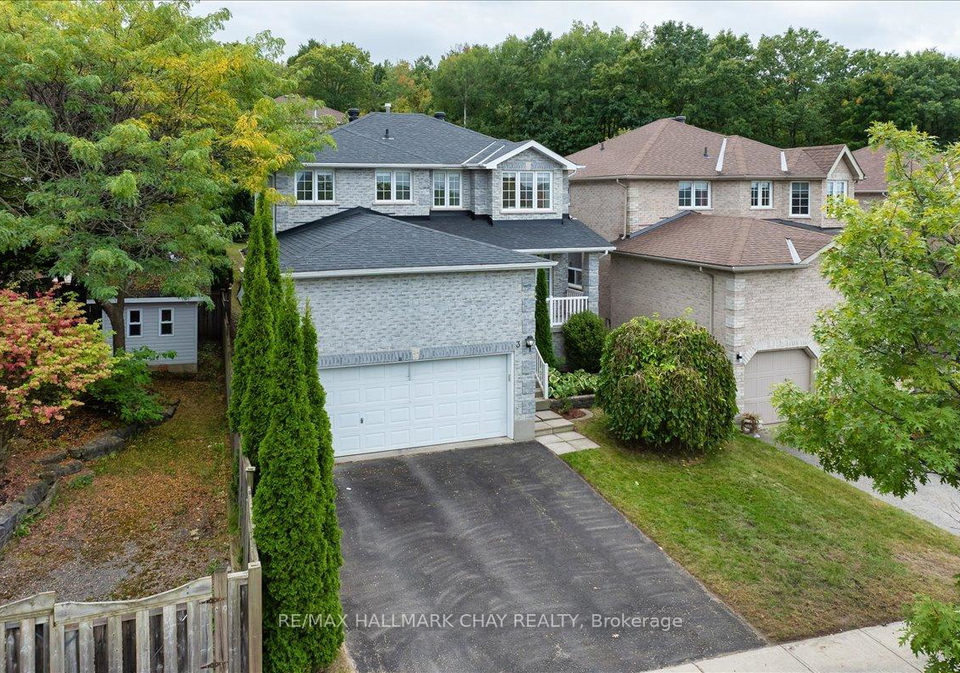 3-bell-street-barrie-ontario-s13756886
