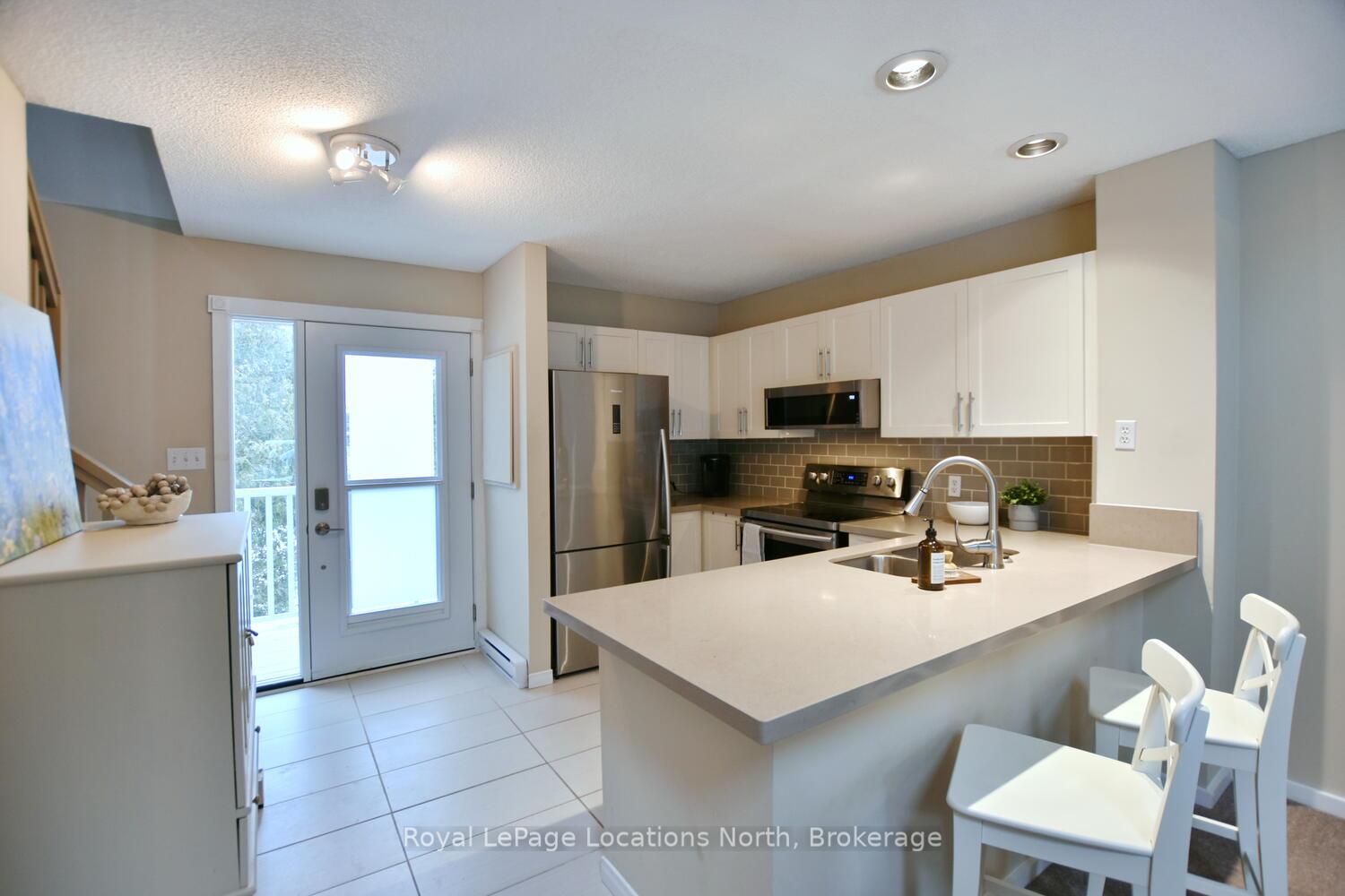 49-trott-boulevard-collingwood-ontario-s13759622
