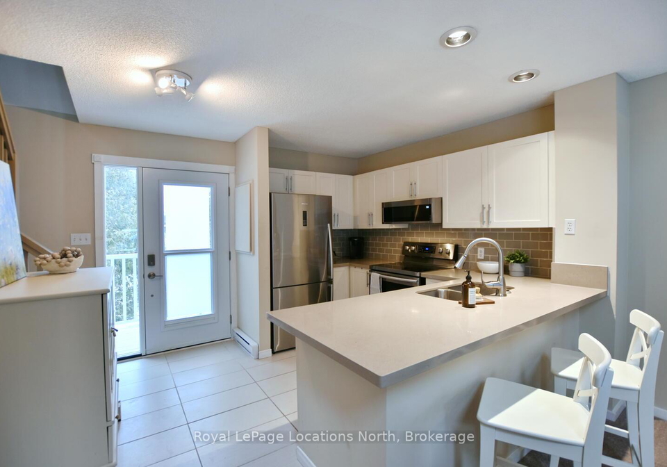 49-trott-boulevard-collingwood-ontario-s13759622