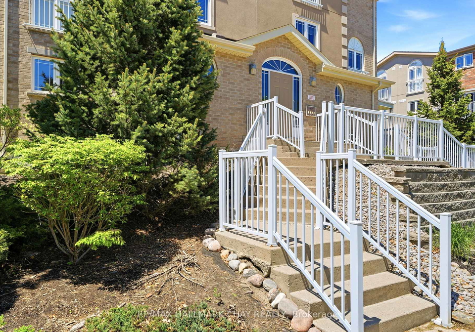 408-veterans-drive-barrie-ontario-s13759910