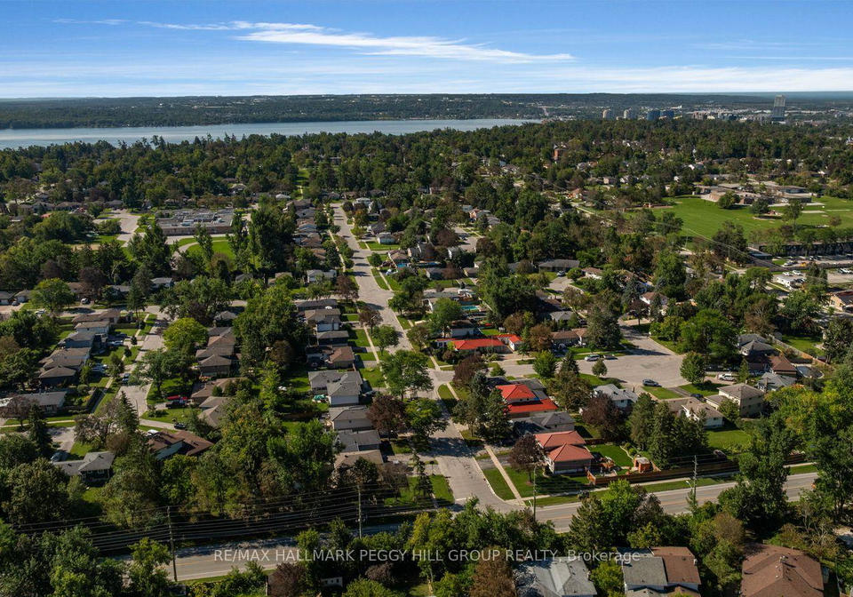 46-college-crescent-barrie-ontario-s13760078