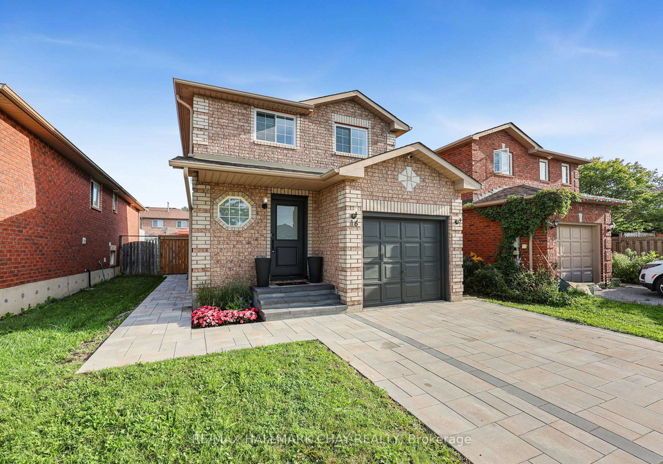 16-buggs-gate-barrie-ontario-s13760252