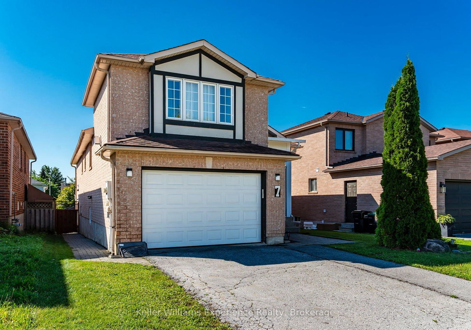 7-golds-crescent-barrie-ontario-s13760766