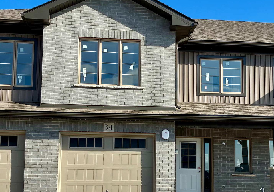 34-strath-crescent-springwater-ontario-s13763436