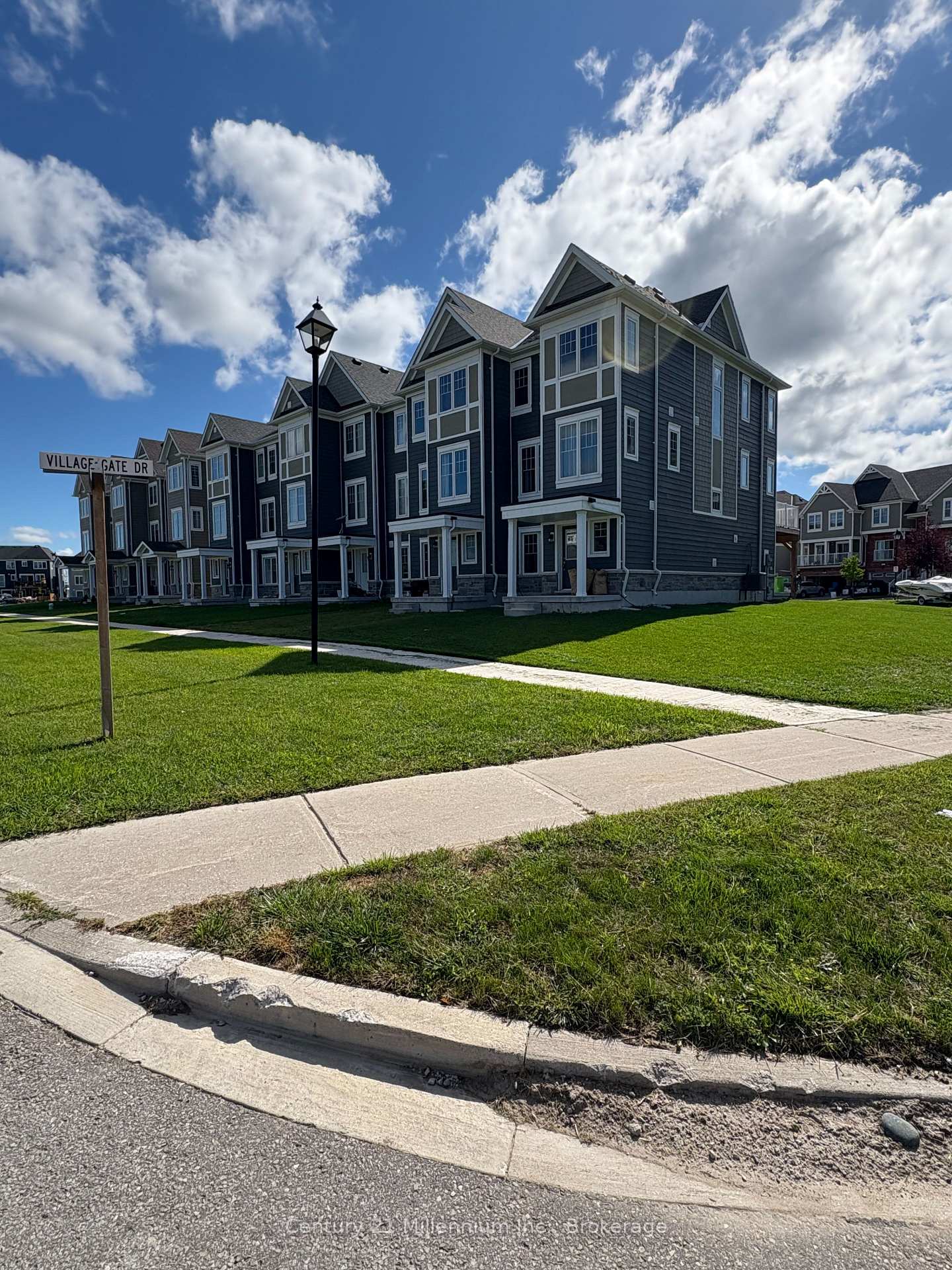 31-surf-drive-wasaga-beach-ontario-s13764846