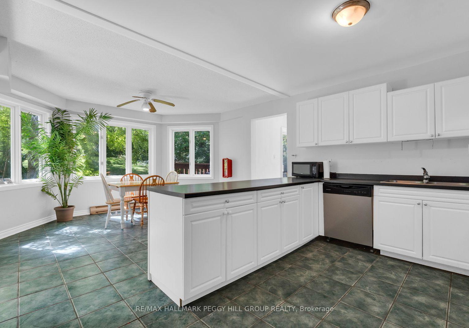 9-little-lake-drive-barrie-ontario-s13766092