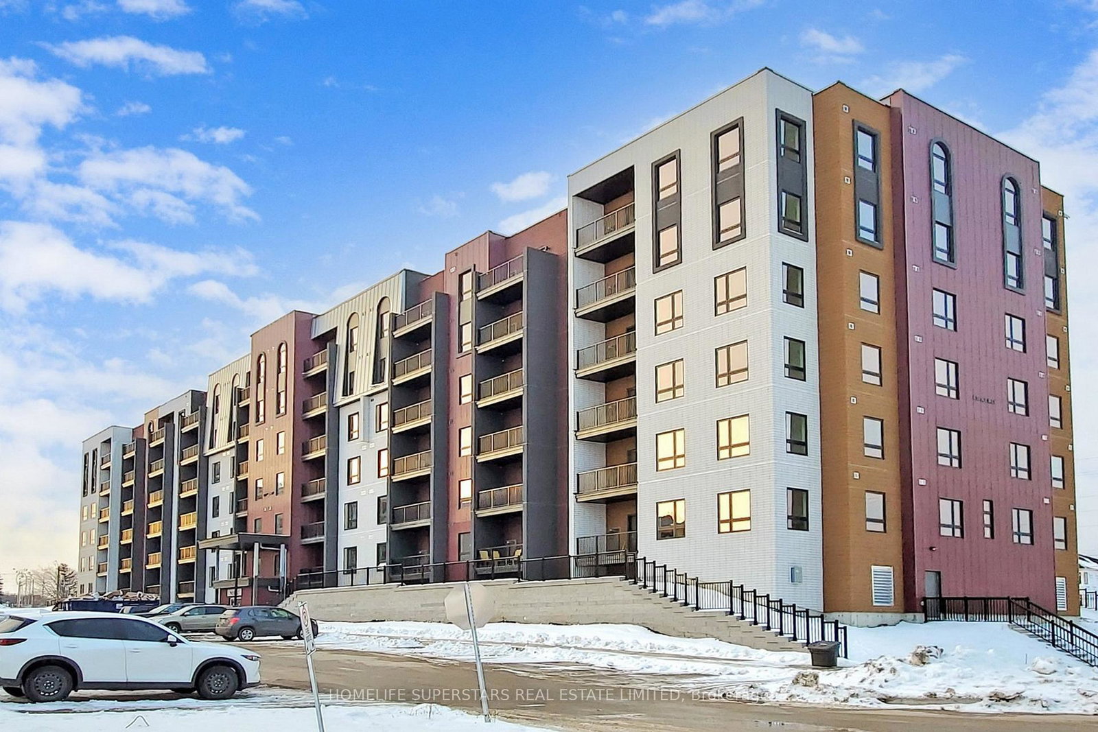 4-spice-way-barrie-ontario-s13766532