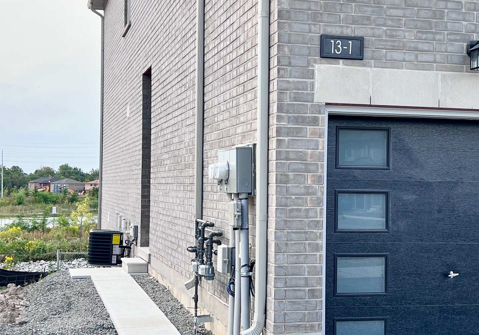 1-13-winery-way-barrie-ontario-s13767176