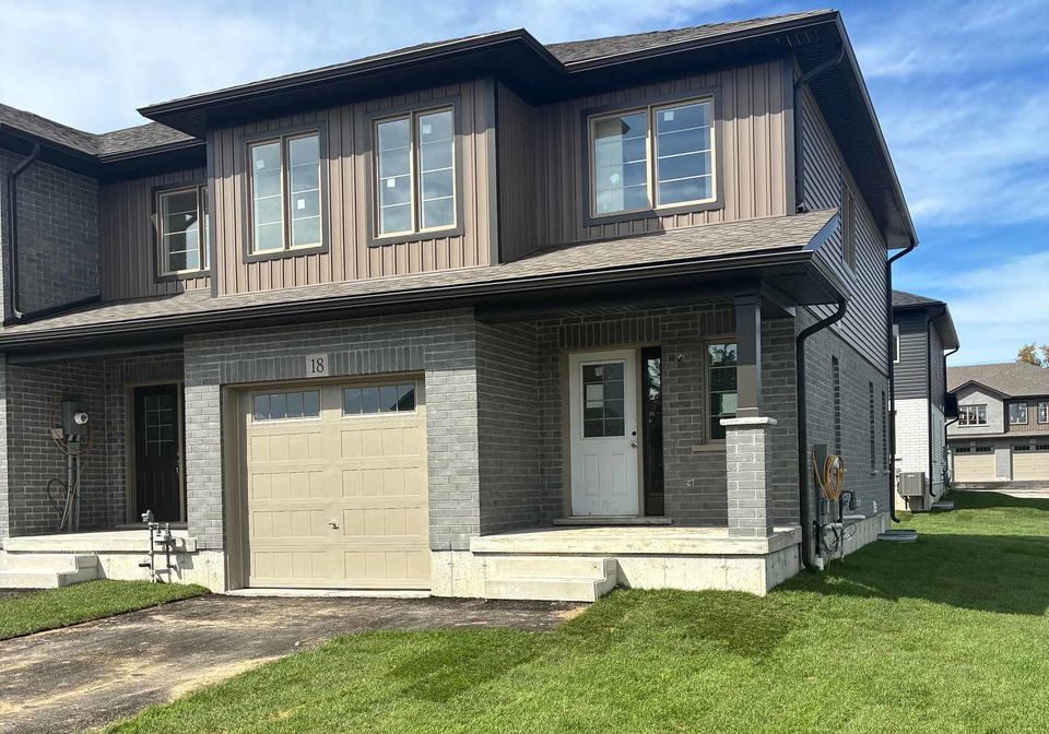 18-beverly-street-springwater-ontario-s13768380