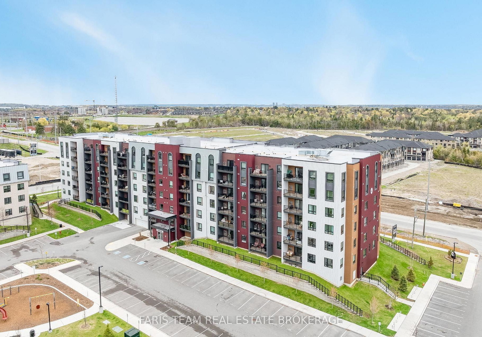 4-spice-way-barrie-ontario-s13768744