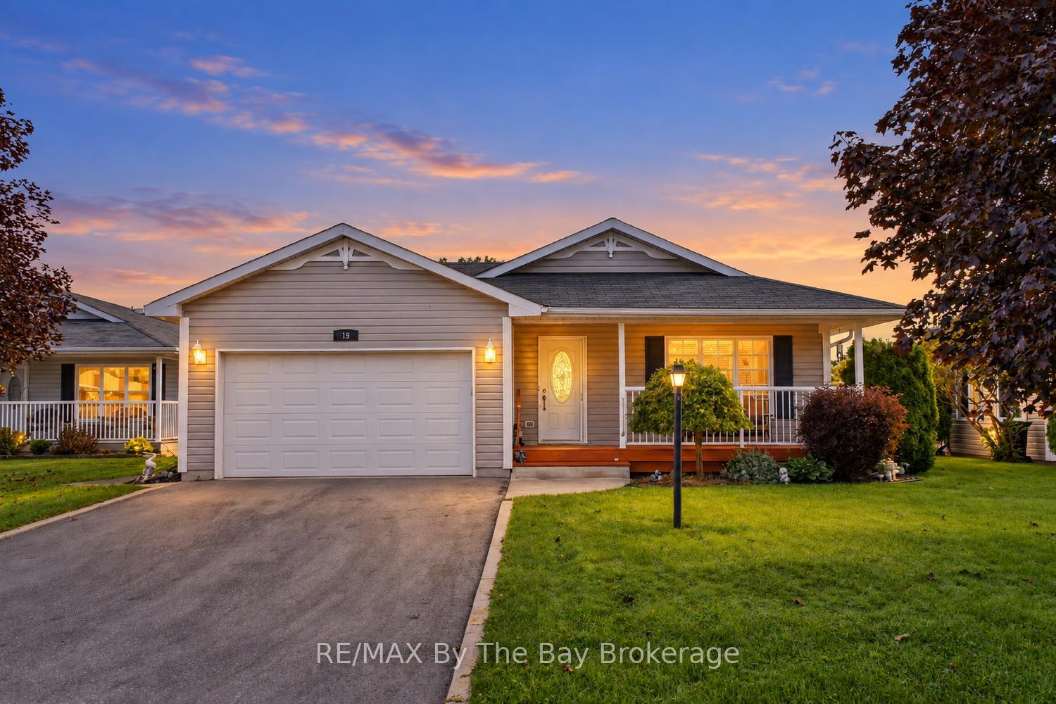 19-kentucky-avenue-wasaga-beach-ontario-s13771880