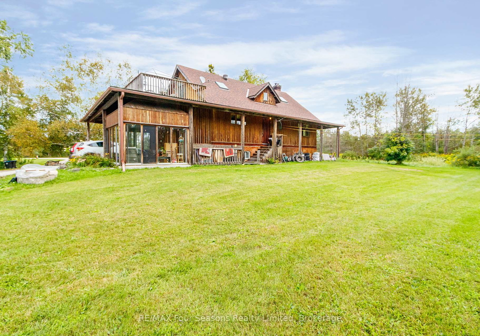 1040-1516-sunnidale-side-road-s-clearview-ontario-s13772226