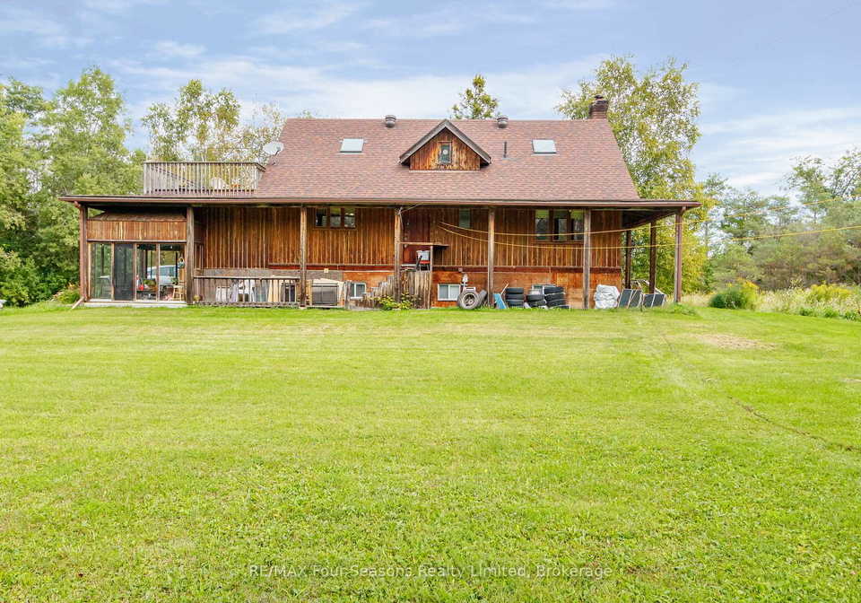 1040-1516-sunnidale-side-road-s-clearview-ontario-s13772226