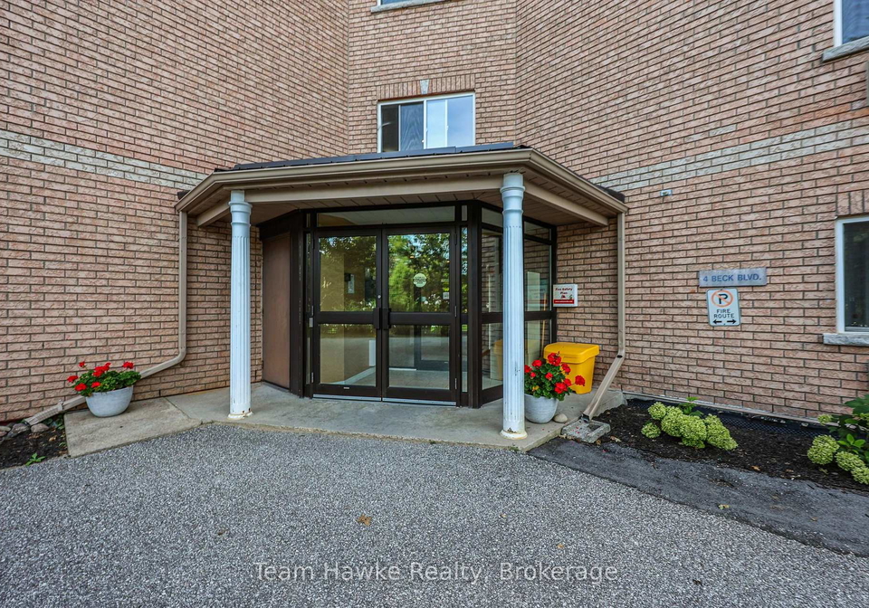 4-beck-boulevard-penetanguishene-ontario-s13773332